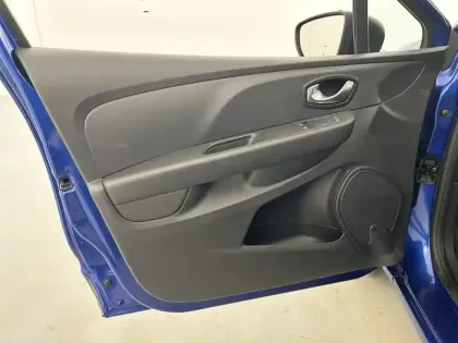 Photo 19 Renault Clio  1.2 16V 75