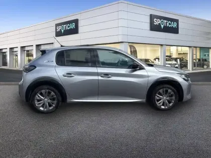 Photo 19 Peugeot 208  Electrique 50 kWh 136ch