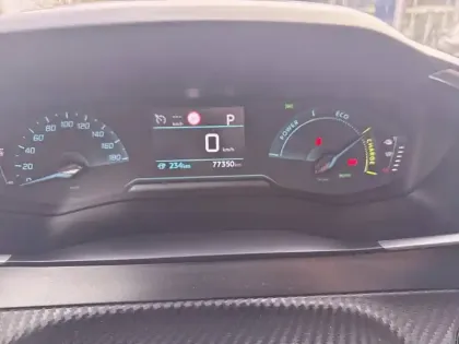 Photo 43 Peugeot 208  Electrique 50 kWh 136ch