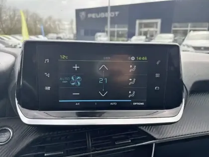 Photo 29 Peugeot 208  Electrique 50 kWh 136ch