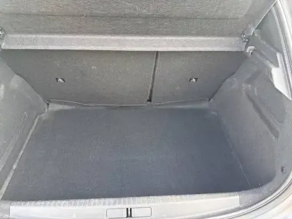 Photo 21 Peugeot 208  Electrique 50 kWh 136ch