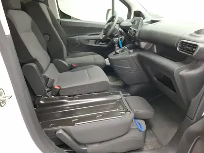 Photo 23 Peugeot Partner  FOURGON STANDARD 1000 KG BLUEHDI 100 S&S BVM5