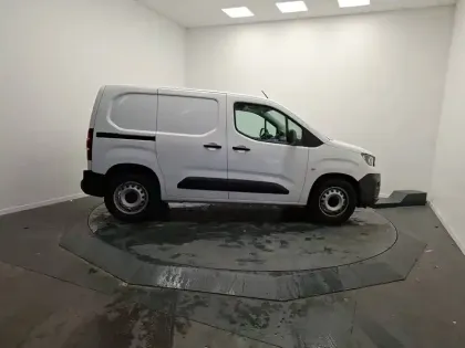 Photo 5 Peugeot Partner  FOURGON STANDARD 1000 KG BLUEHDI 100 S&S BVM5