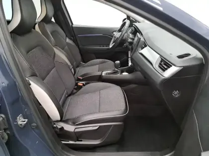 Photo 23 Renault Captur  E-Tech full hybrid 145