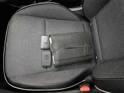 Photo 40 Renault Captur  E-Tech full hybrid 145