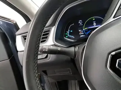 Photo 28 Renault Captur  E-Tech full hybrid 145