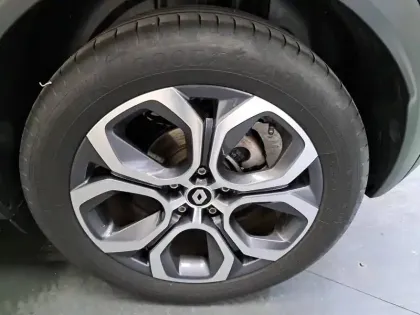 Photo 17 Renault Captur  E-Tech full hybrid 145