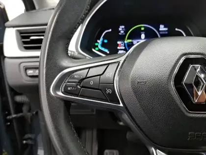 Photo 30 Renault Captur  E-Tech full hybrid 145