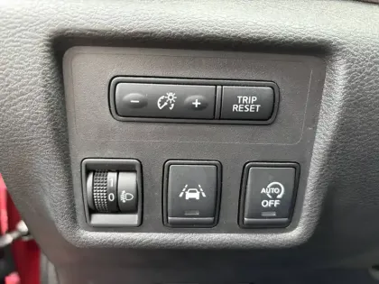 Photo 23 Nissan Micra  IG-T 100