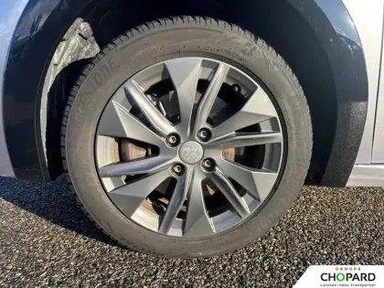 Photo 22 Peugeot 208 Gén. II Ph1 NG Roadtrip 5