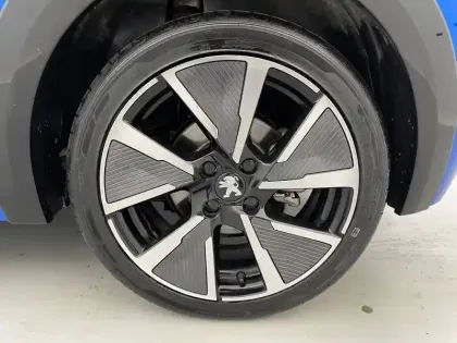 Photo 31 Peugeot 208 Gén. II Ph1 NG GT 5