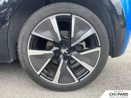 Photo 11 Peugeot 208 Gén. II Ph1 NG GT 5