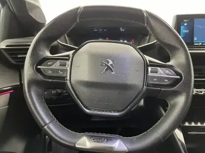 Photo 38 Peugeot 208 Gén. II Ph1 NG GT 5