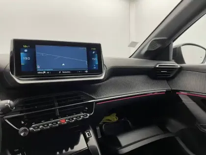 Photo 43 Peugeot 208 Gén. II Ph1 NG GT 5