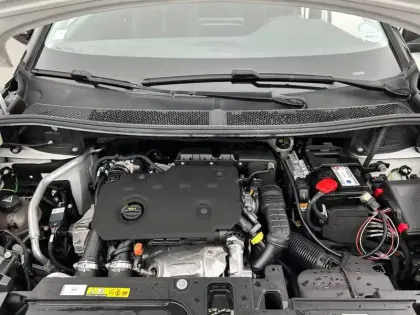 Photo 18 Peugeot 3008  BlueHDi 130ch S&S EAT8