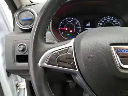 Photo 31 Dacia Duster  Blue dCi 115 4x2