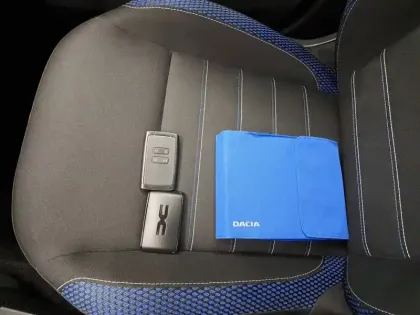 Photo 40 Dacia Duster  Blue dCi 115 4x2