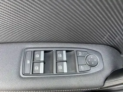 Photo 74 Renault Captur  TCe 140 - 21