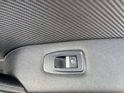 Photo 107 Renault Captur  TCe 140 - 21