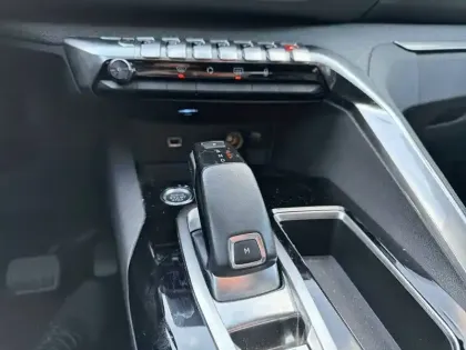 Photo 13 Peugeot 3008 Gén. II Ph1 Allure Business 5