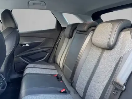 Photo 31 Peugeot 3008  Puretech 130ch S&S EAT8