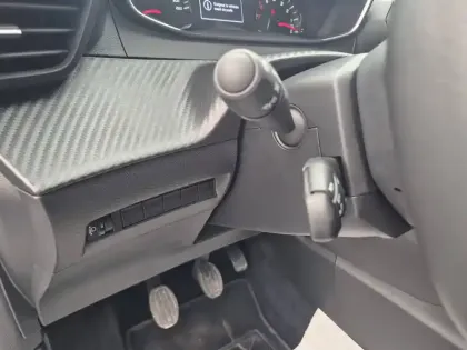 Photo 43 Peugeot 208  100 S&S BVM6