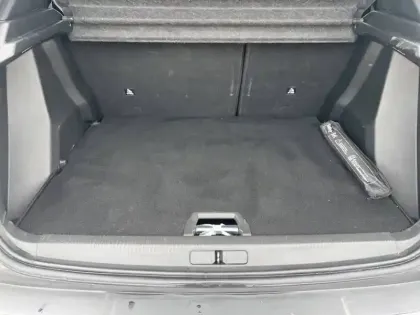 Photo 8 Peugeot 2008  PureTech 130 S&S BVM6