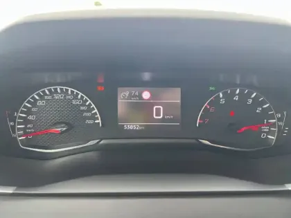 Photo 14 Peugeot 2008  PureTech 130 S&S BVM6