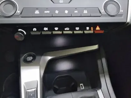 Photo 24 Peugeot 308  PureTech 110ch S&S BVM6