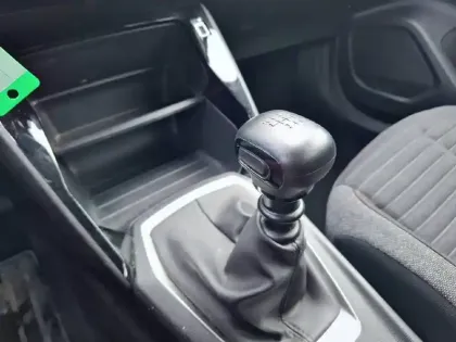 Photo 13 Peugeot 2008 Gén. II Ph1 NG Active Pack 5