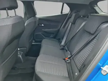 Photo 61 Peugeot 2008  PureTech 100 S&S BVM6