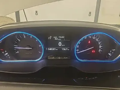 Photo 9 Peugeot 2008  1.2 PureTech 82ch BVM5