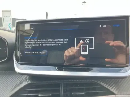 Photo 15 Peugeot 2008  Hybrid 110 e-DCS6