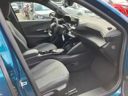 Photo 5 Peugeot 2008  Hybrid 110 e-DCS6