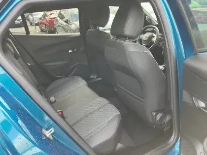 Photo 45 Peugeot 2008  Hybrid 110 e-DCS6