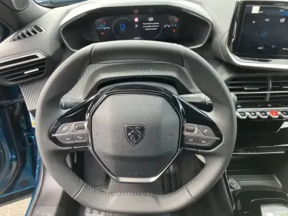 Photo 11 Peugeot 2008  Hybrid 110 e-DCS6