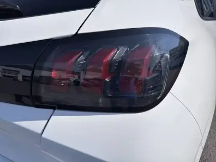 Photo 16 Peugeot 208  PureTech 100 S&S EAT8