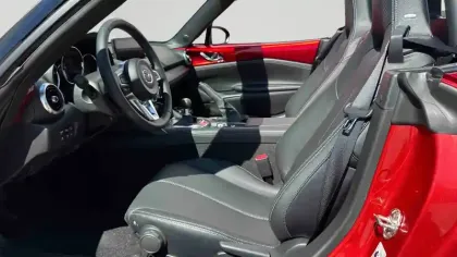 Photo 10 Mazda Mx-5  Roadster 1.5L SKYACTIV-G 132 ch