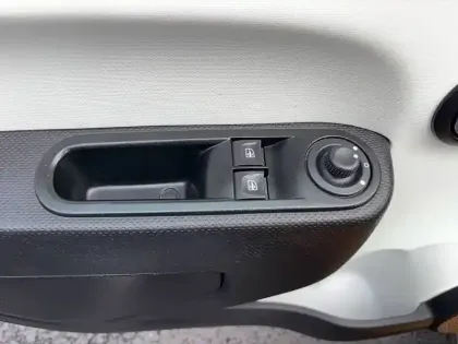 Photo 20 Renault Twingo  III SCe 75 - 20