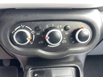 Photo 33 Renault Twingo  III SCe 75 - 20