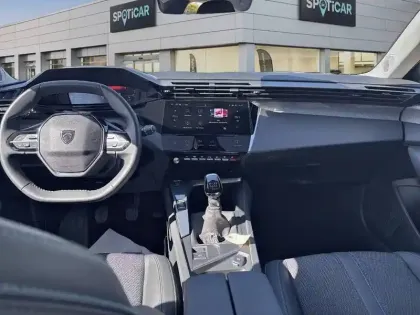 Photo 8 Peugeot 308 Gén. III Ph1 Allure Pack 5