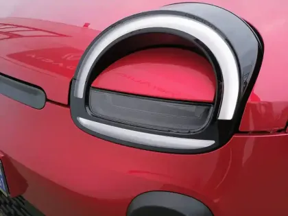 Photo 9 Renault Twingo  E-Tech Electrique 80 ch autonomie urbaine