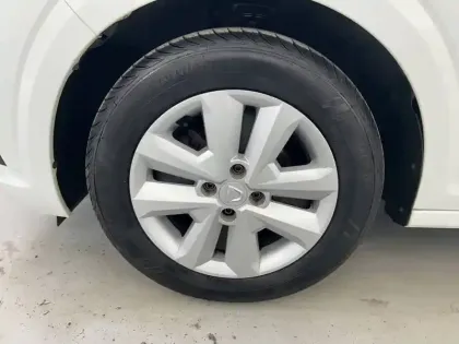 Photo 27 Dacia Sandero  SCe 65