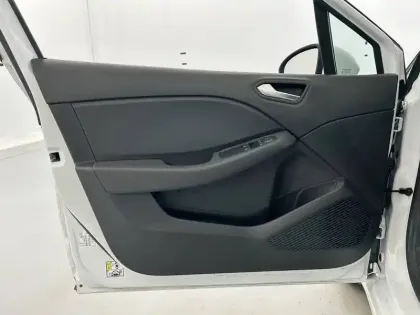 Photo 35 Renault Clio  Blue dCi 85