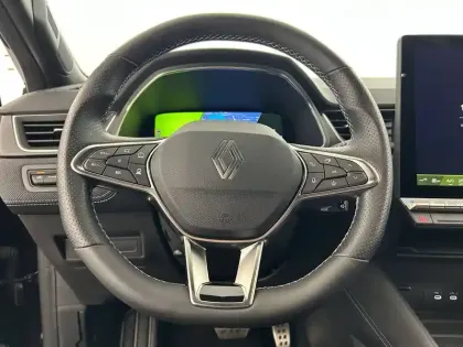 Photo 14 Renault Symbioz  E-Tech full hybrid 145