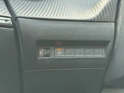 Photo 18 Peugeot 2008 Gén. II Ph1 NG Active 5