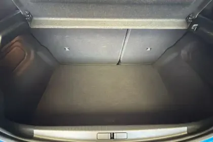 Photo 29 Peugeot 208 Gén. II Ph2 GT 5