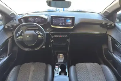 Photo 45 Peugeot 208  Hybrid 100 e-DCS6