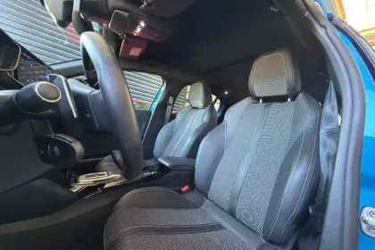 Photo 8 Peugeot 208 Gén. II Ph2 GT 5