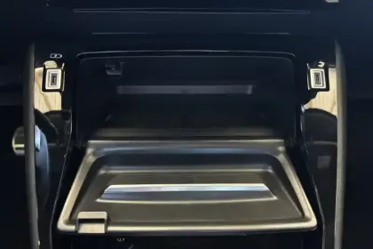 Photo 22 Peugeot 208 Gén. II Ph2 GT 5